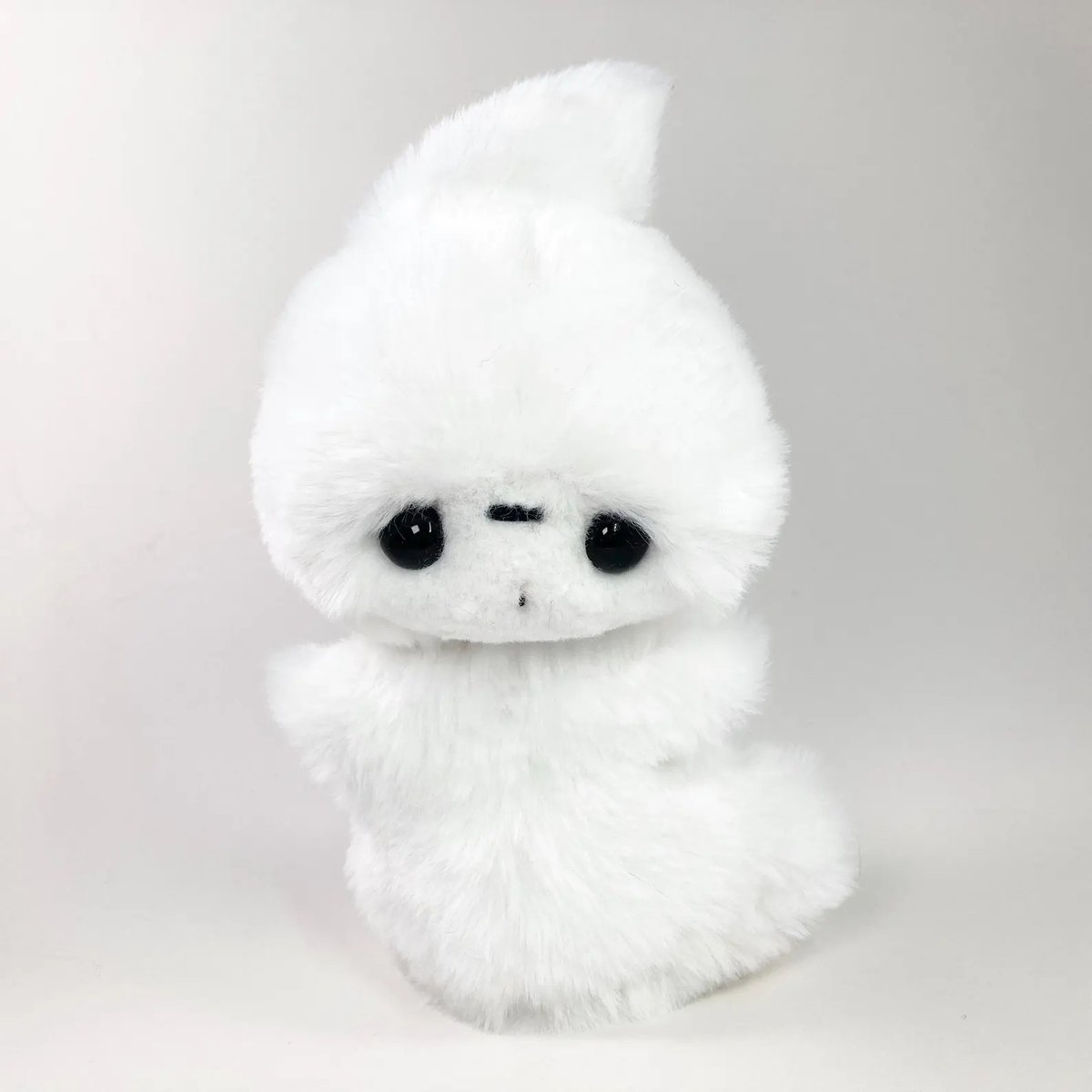 minneで6月19日まで期間限定販売の作品です。

※送料無料※おばけちゃん
minne.com/items/43214482

真っ白なおばけのぬいぐるみです👻  ふわふわと柔らかな毛なので、ずっと触っていたくなります♡