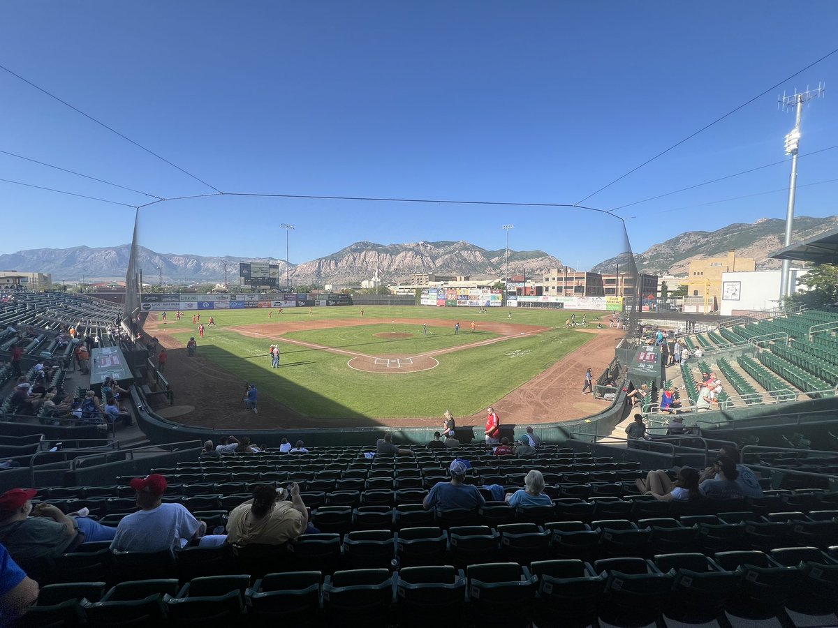 Nevada Cullen (@nevadacullen) on Twitter photo Game 1/3 in Ogden. How about the views on this three-city road trip?
<a href="/OaklandBallers/">Oakland Ballers</a> 🆚 Ogden Raptors
⏰ 5:25 pm PDT
📍Lindquist Field
HOW TO LISTEN ⬇️
📻 860amtheanswer.com/listenlive
💻 Oakland Ballers on YouTube Game 1/3 in Ogden. How about the views on this three-city road trip?
<a href="/OaklandBallers/">Oakland Ballers</a> 🆚 Ogden Raptors
⏰ 5:25 pm PDT
📍Lindquist Field
HOW TO LISTEN ⬇️
📻 860amtheanswer.com/listenlive
💻 Oakland Ballers on YouTube