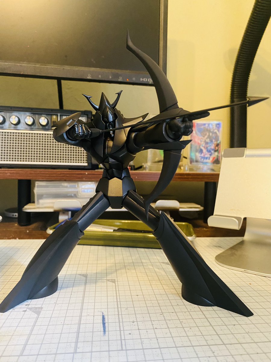 今日の朝活
PLAMAX ライディーン
黒塗装完了✅
ところどころ若干の色むらはありますがクリア吹けば問題無さそう
次は部分塗装です！