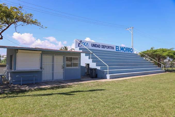 🚧 ¡Grandes noticias para el deporte en Boca del Río! 🏀⚽🏊‍♂️
La Unidad Deportiva El Morro será completamente renovada:
✅ Cancha de baloncesto techada
✅ Mejoras en la alberca
✅ Nuevos vestidores
✅ Zona de baños rehabilitada

Muy pronto…
