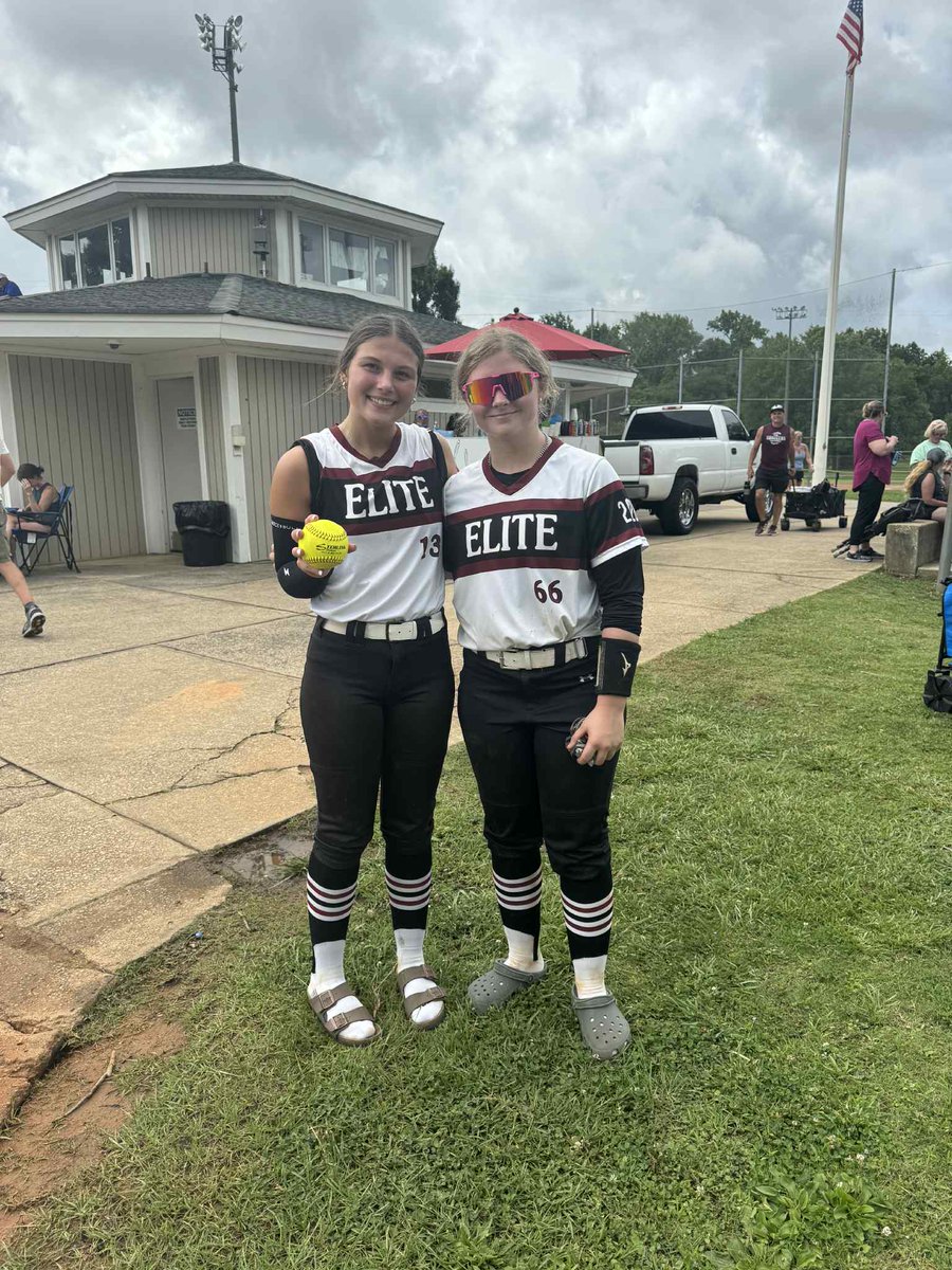 EliteGulick09's tweet image. Pitcher Catcher Combo
Shutout 12-0 Win 
 Ally Brehmer  P (2027)
Allie Winfree  C (2028) 
@CarEliteNCorg #BeElite 
#GetBigDoWork