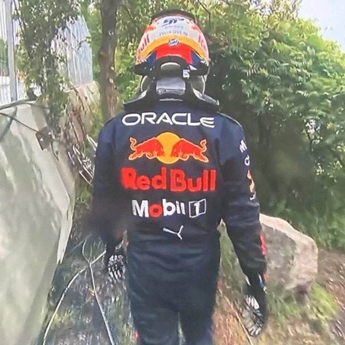 checoleclercs's tweet image. both of them had to walk through the trees during the canadian gp 😭 my shaylas