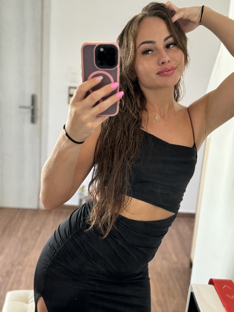Spoiler alert: It gets even better on my OnlyFans
Subscribe now and enjoy exclusive 😘

onlyfans.com/linaa_six666