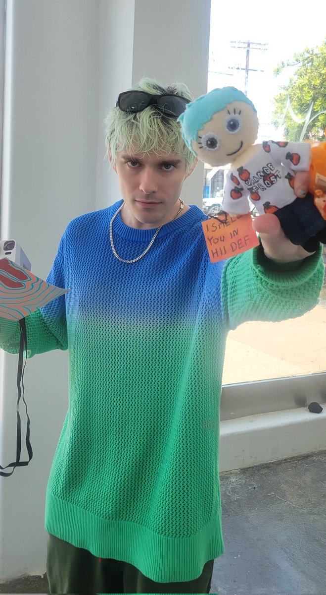 Tiny Awsten at the first <a href="/hiidef3000/">hdi</a> pop up <a href="/awsten/">AWSTEN KNIGHT</a>