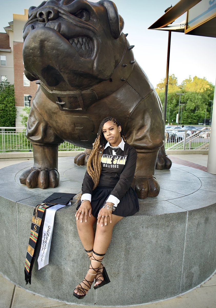adoremenette's tweet image. I am my ancestors’ wildest dream and my parents’ proudest legacy. I didn’t just earn a degree—I broke barriers, carried grief, and stood resilient. This moment is mine, but the victory is ours. 😍🧠👩🏽‍🎓#FirstGenGraduate #BlackExcellence #BSU #SocialWorkGrad #MagnaCumLaude