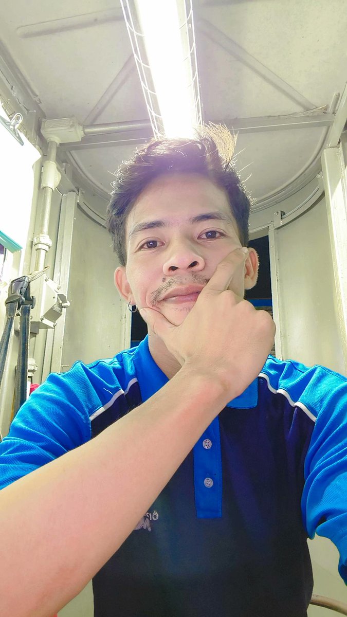 NiRun37's tweet photo. ง่วงเด้อ 🥱 #อุตรดิตถ์FWB https://t.co/TcnfZYNF5x