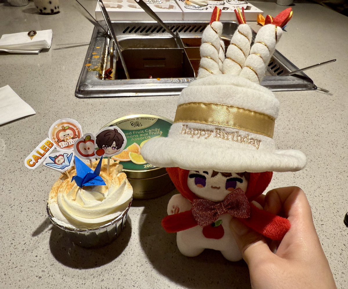 umigno's tweet image. Happy birthday Caleb!!! Birthday haidilao event with friends hehe
#LoveandDeepspace #HappyBirthdayCaleb #Caleb