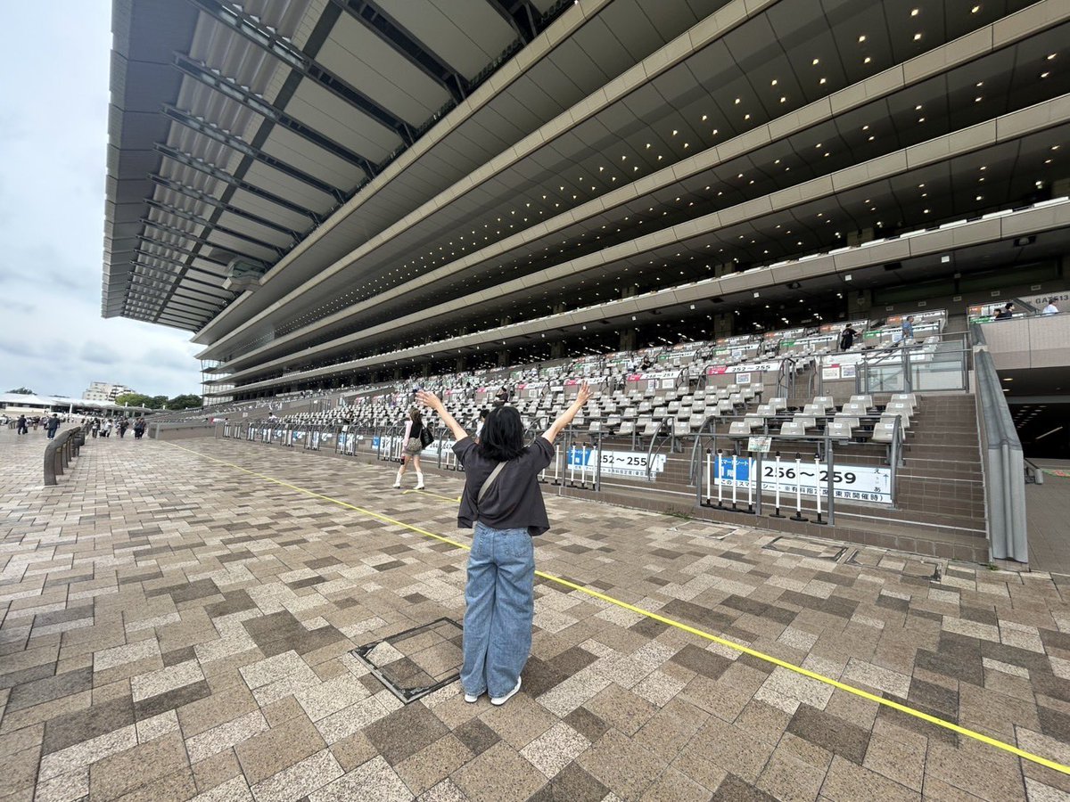 min212121min's tweet photo. 念願の東京競馬場🥹広い🥹🥹 https://t.co/XvniNozdMM