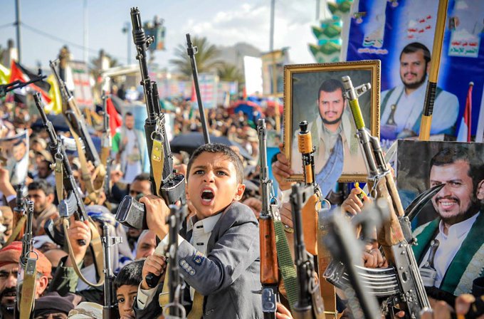 عاااااجل 

الشعب اليمني على حماس وكتائب عز الدين القسام 
أن تعد عدتها لن يعود الزمن للخلف إذا ذهبت هاذي الفرصه من أيديكم 
إسرائيل في حاله تسكع ورعب لامثيل لها تحركو 

#الوقت_ينفذ