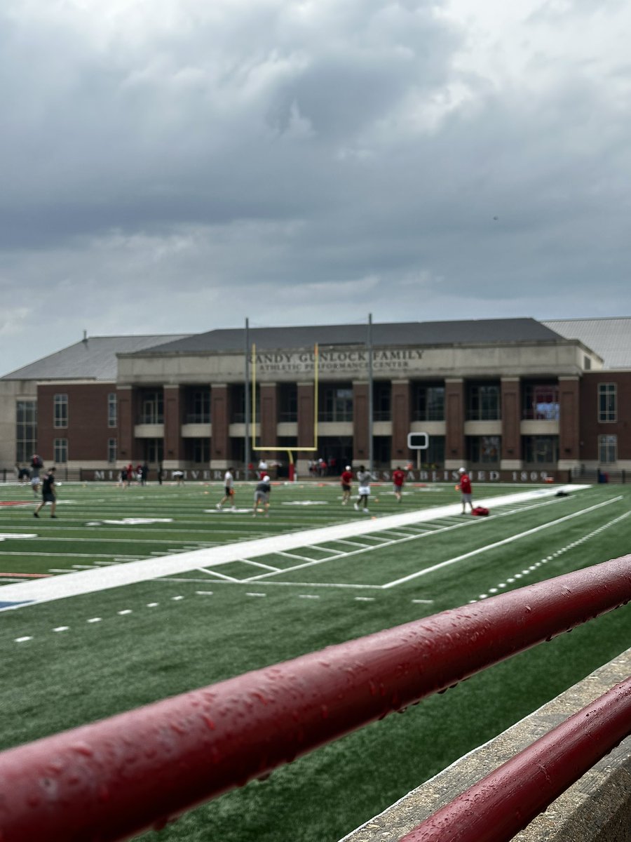 Shakovonn's tweet image. Grateful for the opportunity to get work in at the @MiamiOHFootball Mega Camp. Always trying to learn, grow, and compete at a high level. Hoping to keep earning more looks as I keep putting in the work. 
40 - 4.50 Broad Jump - 10’2” 
@TheTop5s_ @H2_Recruiting @TopPreps