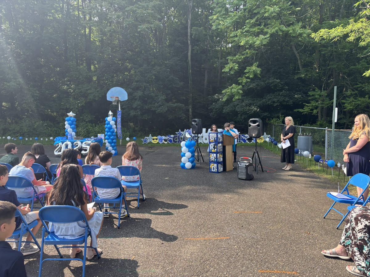 Middletown Village Families celebrate our 5th graders during our Grade 5 Moving Up Ceremony! Congratulations 5th Graders! #MTPSPride #MVSGriffins