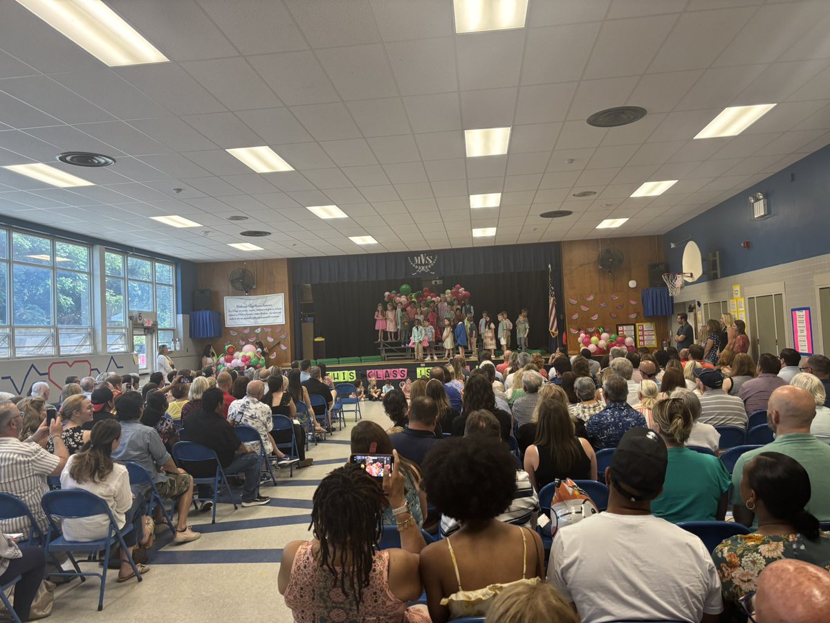 Middletown Village Kindergarteners celebrate a successful first year at Village at our Kindergarten Moving Up Ceremony! #MTPSPride #MVSGriffins