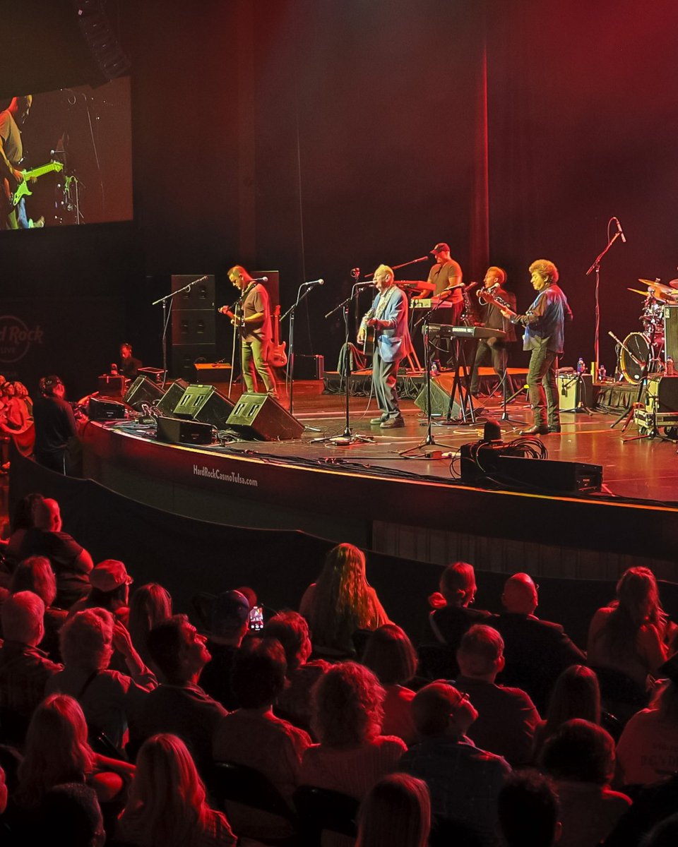 🎶 Yacht Rock the Dock turned #HardRockLive into a soft rock time machine!

From “Baby Come Back” to “Still the One,” every chorus was a sing-along, and every moment felt like flipping to the A-side. 🕶️✨

Tag your concert crew and drop the song that took you way back. 👇