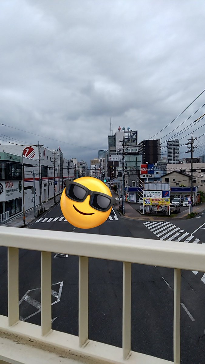 ThereWithout's tweet photo. #よこさんぽ https://t.co/vTdGzu54xG