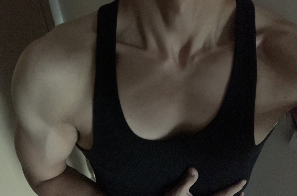 zzzye3's tweet photo. 嗯！
 #母狗 #小狗日记 #反差 #女高 #微胖 #sm #m #恋足 #足控 #高冷 #sub #dom #女菩萨 #女大 #男菩萨 #手控 #指奸 #腹肌 #薄肌 #胸肌 #青筋 #男s https://t.co/1h1GVoqScA