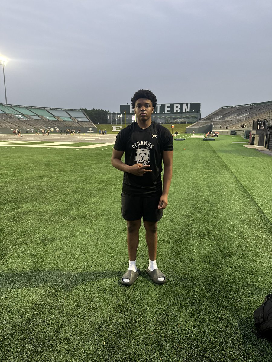 JBonner2008's tweet image. Had a Great camp at @EMUFB today💪🏽. Thank you for the chance to come out and showcase my talents! #Etuff @CoachSDugan @CoachBenNeedham @CoachRush_CTFB @CoachRob_CTFB27 @Detroit_CTFB