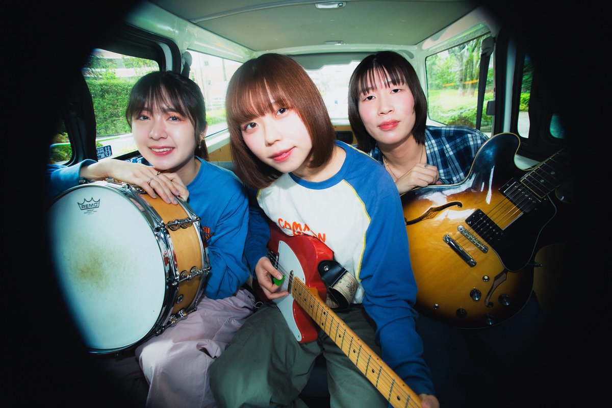 【明日は #ミミノコ 】

2025.6.14(土)

／

MiMiNOKOROCK FES JAPAN 
in 吉祥寺 2025

＼

シベリアンハスキーは
17:00〜 SILVER ELEPHANT

🛍️15:40〜準備でき次第物販を行います。
9/3の自主企画の手売りチケットもあります。