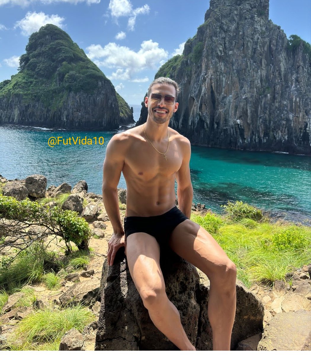 FutVida10's tweet photo. Que corpo gostoso do ponteiro João Rafael.
🏐🏐🏐🔥🔥🔥
#Volei #Volleyball #Volley #Gostoso #Ponteiro #Sexy #JoãoRafaelFV #JoaoRafaelFV #KuwaitClub #Sunga https://t.co/EGTooOssev