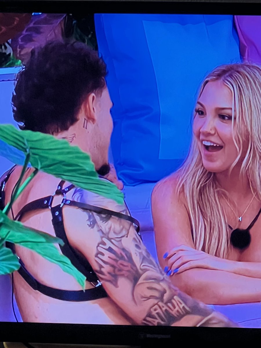 toiletofpee's tweet photo. pepe having a joker half sleeve is 1. amazing 2. terrifying im cryingggg #loveislandusa https://t.co/5gc5wWtGiT