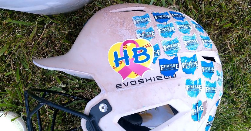 Thank you HB for always supporting us on the field. Now it’s our turn to support you! Sending lots of love, prayers 🙏 and healing vibes to a member of the Finesse Munoz Family and one of our #☝️fans! 
We wear ⬇️ pink for her!💪🩷