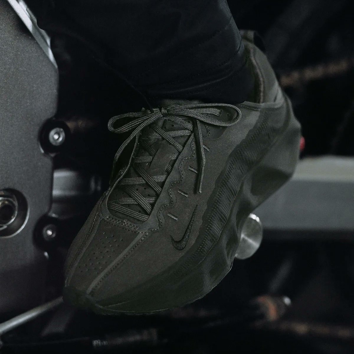 2025年 6/28 発売】Hyein Seo x NIKE AVA ROVER 