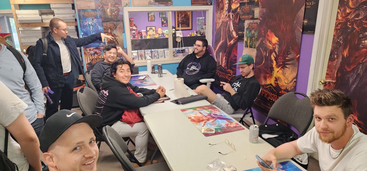 Invasioncnc's tweet image. We have 30 players in tonight's armory! We're excited to start the High Seas season with a crazy 4 pod draft armory!