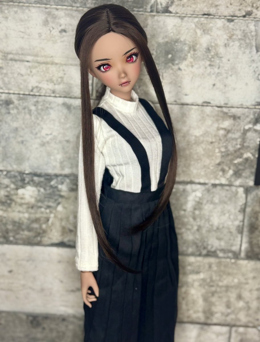 Graveyardqueer's tweet photo. @SmartdollLand Dolores is waiting for her eternal mate 🤞#Vampireboy https://t.co/nfRBvNAIUx