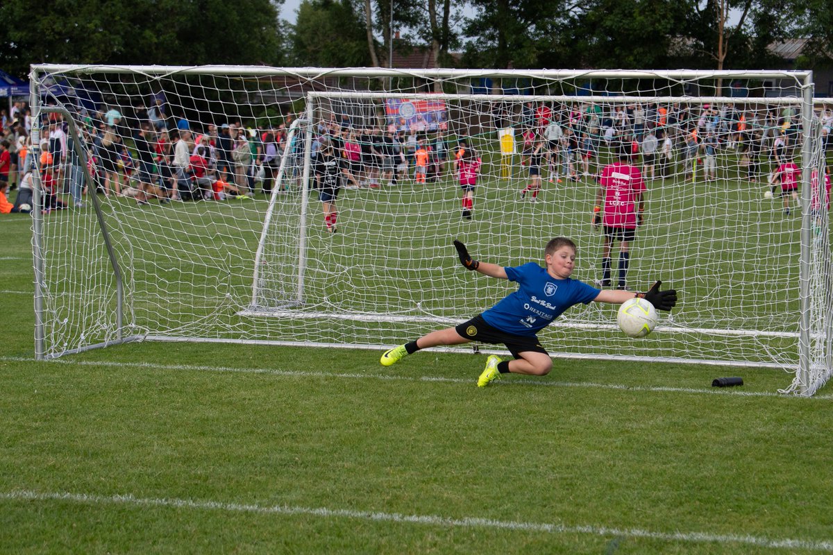 Paul lundy Sports - Event Photography (@lpj9lundy) on Twitter photo Peno shoot out Drama at Day 4 <a href="/LeicesterFC67/">Leicester Celtic FC</a> MWC 25
Lots more photos : flic.kr/s/aHBqjChUVR
๐ธ Paul Lundy Sports Photography Peno shoot out Drama at Day 4 <a href="/LeicesterFC67/">Leicester Celtic FC</a> MWC 25
Lots more photos : flic.kr/s/aHBqjChUVR
๐ธ Paul Lundy Sports Photography