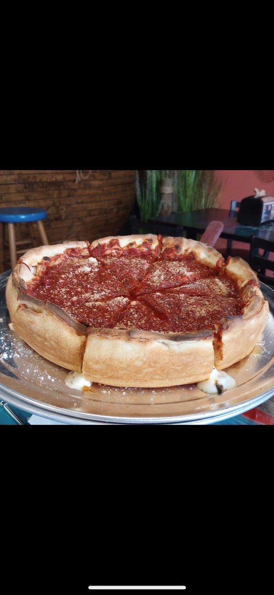 buschawg's tweet photo. @stoolpresidente I have partaken in many of pizza. This is possibly top 3 for me. @scallywags in foley AL. Gruden was just here, you should make an appearance!!! https://t.co/MncJlItRC4