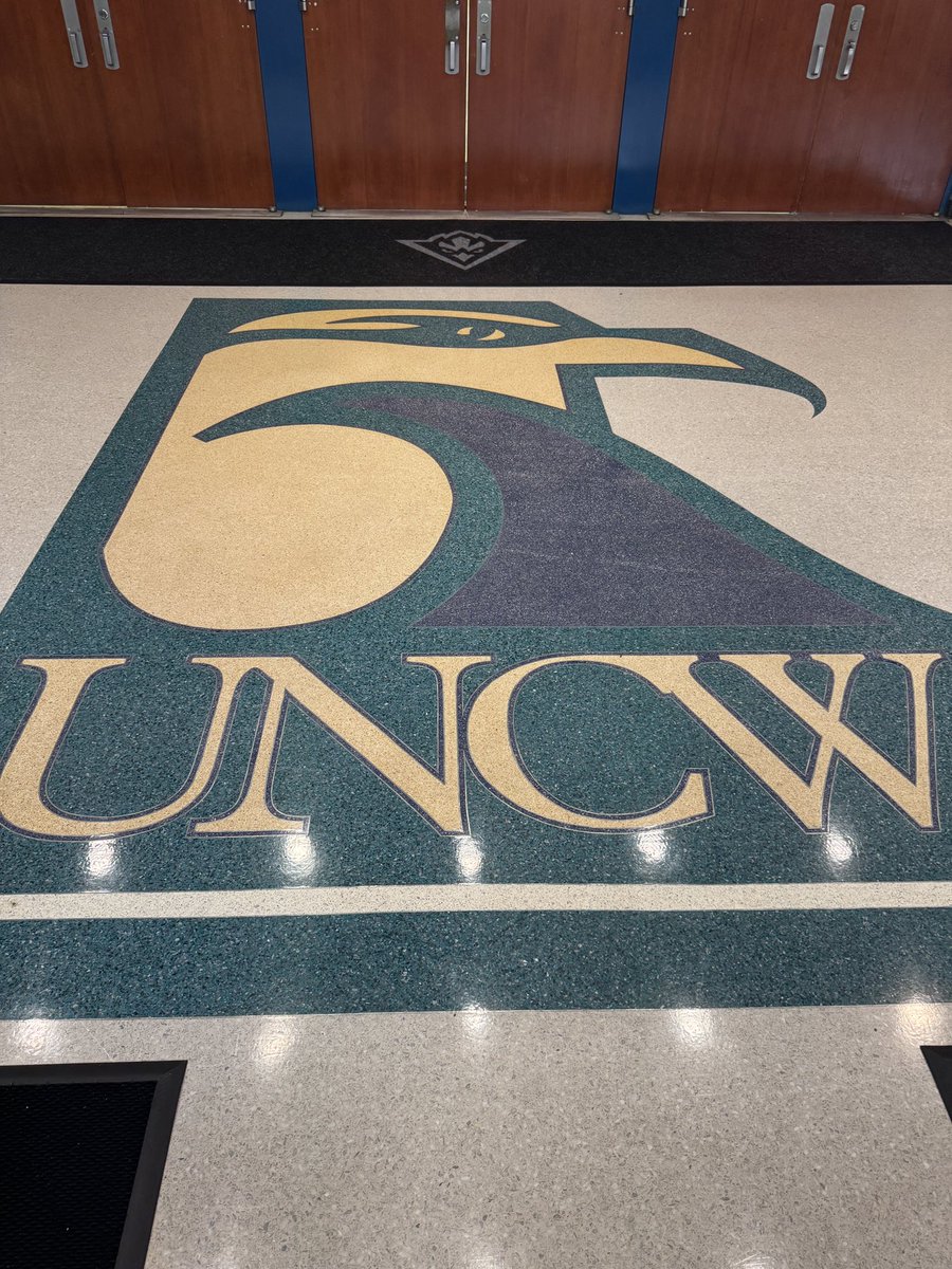 Chris Boyd (@cjboydofficial) on Twitter photo Great camp! Thanks <a href="/H_Henderson_/">Hunter Henderson</a> and <a href="/CoachSiddleUNCW/">Takayo Siddle</a> for the workout! Good luck this year. <a href="/uncwmenshoops/">UNCW Basketball</a> Great camp! Thanks <a href="/H_Henderson_/">Hunter Henderson</a> and <a href="/CoachSiddleUNCW/">Takayo Siddle</a> for the workout! Good luck this year. <a href="/uncwmenshoops/">UNCW Basketball</a>