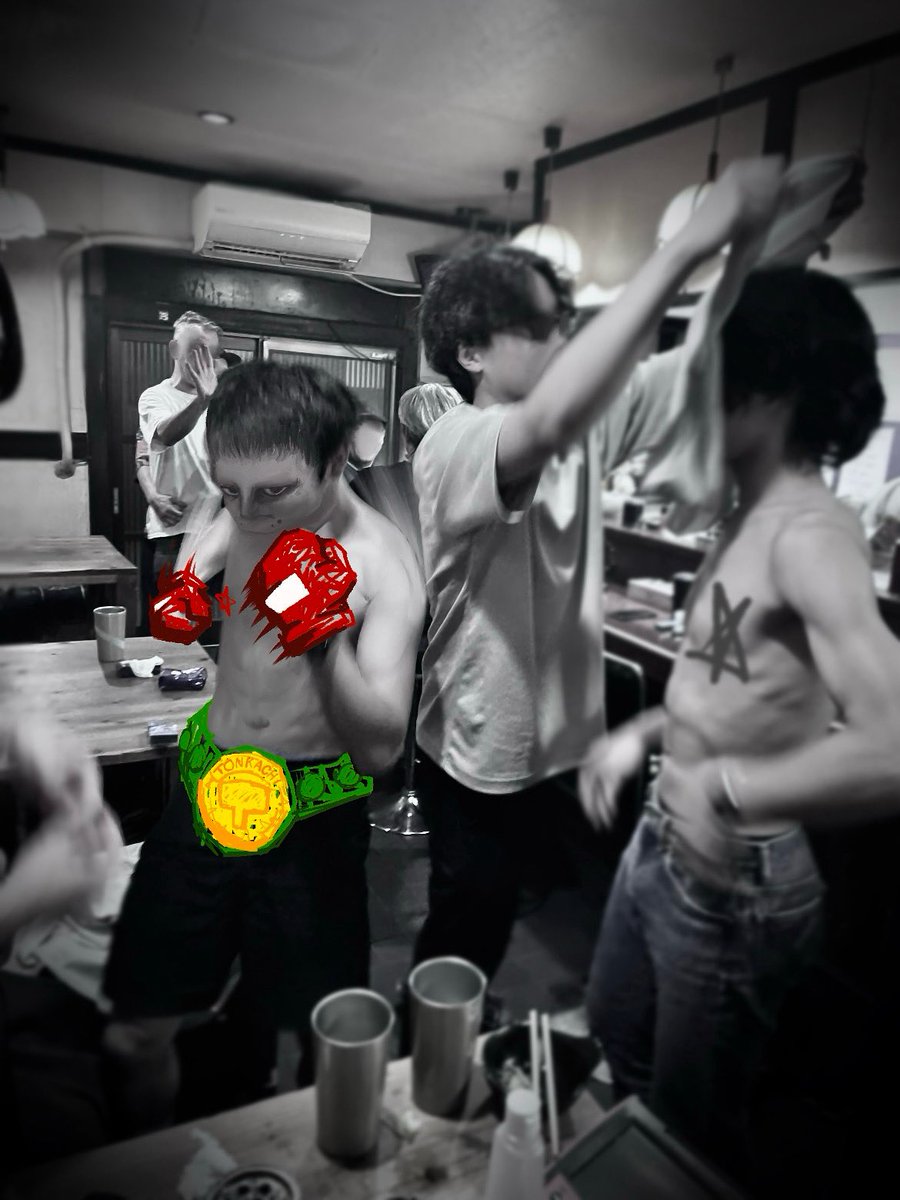 やがてリングと拍手の渦が、ひとりの男を飲み込んでいった……

 #illustration  #PhotographyIsArt