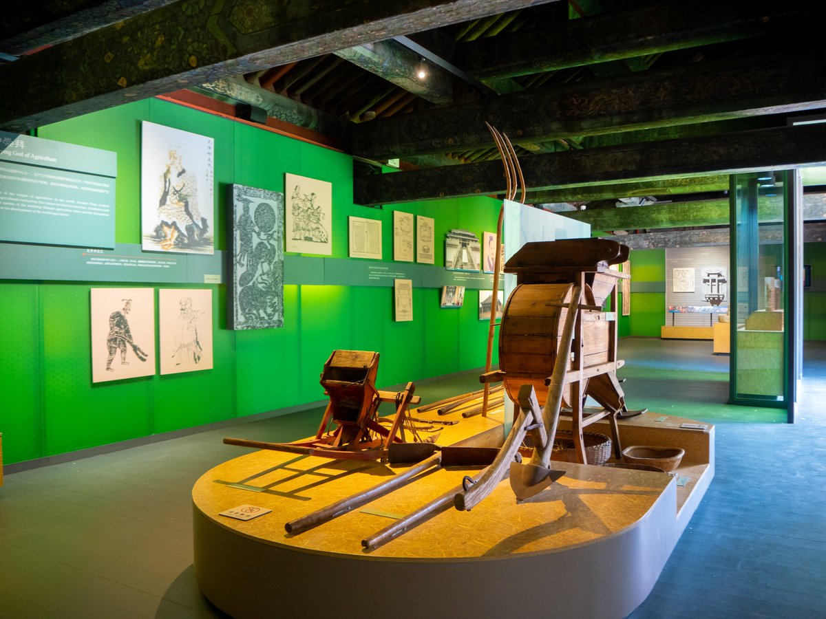 VisitBeijingcn's tweet photo. The #TempleofAgriculture, or #Xiannongtan, is a key site on #Beijing’s #CentralAxis. A current exhibition uses rare relics and multimedia to highlight its role in ancient agricultural rituals and its enduring cultural value. #HistoricBeijing #VisitBeijing https://t.co/nXTZSG3gNJ