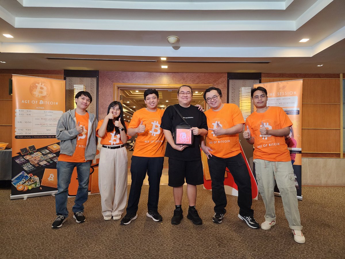 CryptoSaiV2's tweet photo. เช้านี้ที่งาน Age of Bitcoin 🍊
🎲เปิดตัวบอร์ดเกมแห่งวงการคริปโต
🌟เกมที่จะะทำให้ทุกคนเข้าใจ Bitcoin มากขึ้น
.
✨️ติดตามข่าวเกมทาง @bittoonfunny ได้เลยครับบบบบ
.
😁😁😁
#AgeOfBitcoin #Bittoon #CryptoSai https://t.co/dKbgomJpiq