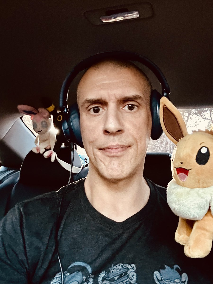 BlueToed's tweet photo. We are #Live on #Twitch for some #SillyMonkey #PokemonGo #PvP. Not promising any wins but we will do our best. There are no losses. It’s winning &amp; Learning. ✌🏼💙🐒🕹️ 

https://t.co/HlSugcm6Uu https://t.co/DHq509aIRV
