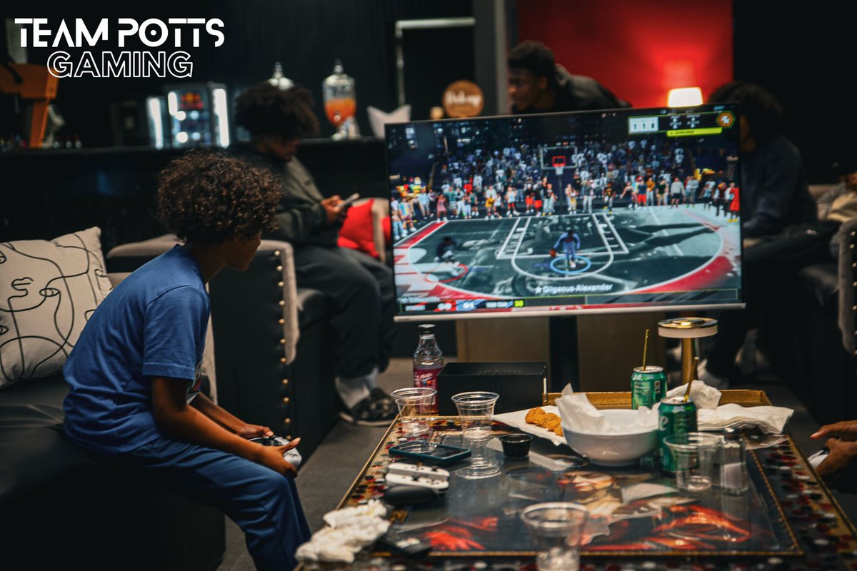 A platform that connects gaming, learning, and career opportunities for youth!

We inspire youth to pursue high-demand careers through engaging, real-world experiences.