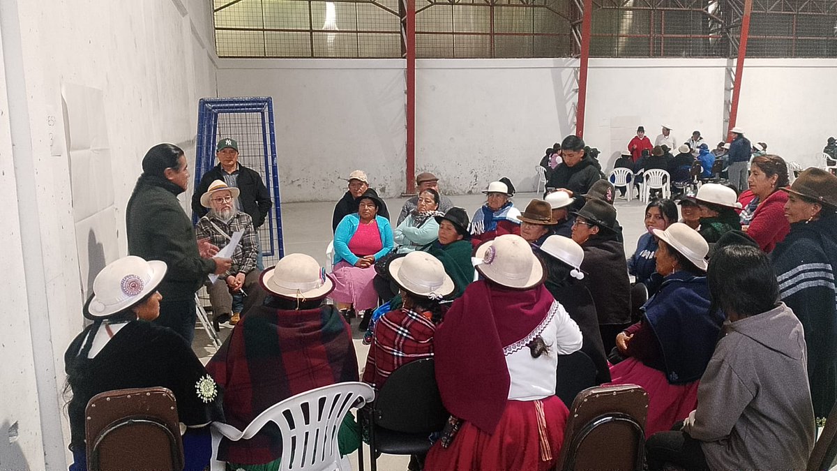 Con el corazón en las comunidades  y la mirada en el futuro, participé en el XII Congreso "Zhamuy" , compartiendo sobre los roles en la Asamblea Nacional  y la importancia de fortalecer la organización comunitaria desde los territorios.
#ManuelChoroDuchi #Cañar #Comunidades