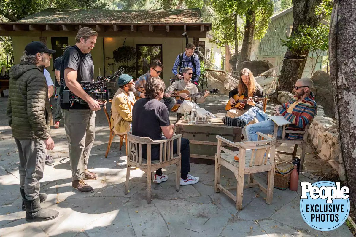 🖼️ <a href="/people/">People</a> magazine exclusive behind the scenes photos from the #WhyOhWhy music video — out now. #BreakingNews10

📸 Mathieu Bitton