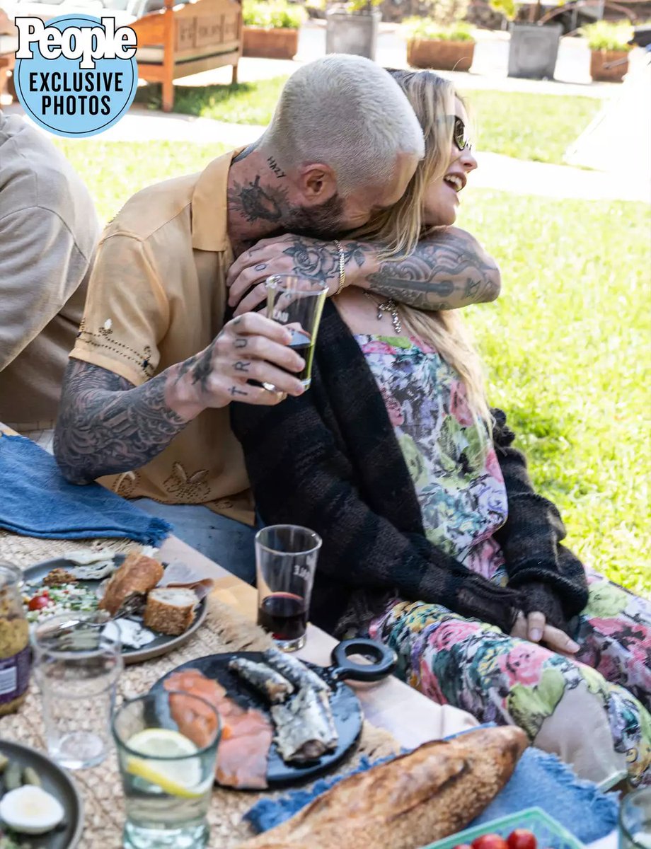 🖼️ <a href="/people/">People</a> magazine exclusive behind the scenes photos from the #WhyOhWhy music video — out now. #BreakingNews10 

📸 Mathieu Bitton