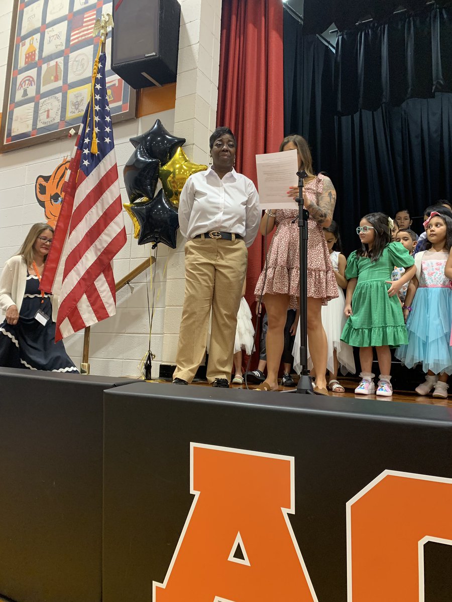 So much joy at Academy Street School's Kindergarten Ceremony today! 🎓 Watching our littlest learners take their next big step is always heartwarming. Congrats, kinders! We also celebrated Ms. Williams our amazing paraprofessional who is retiring! #AcademyStreetSchool #Kinder