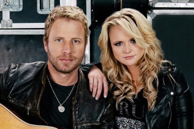 mirandalambert's tweet image. Happy album release day to my longtime pal @DierksBentley 🤠 Y’all listen to our song “Never You” on #BrokenBranches