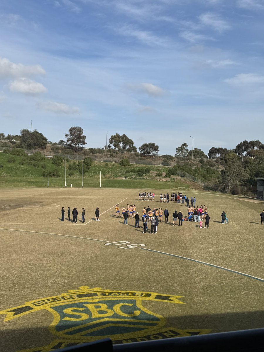 2/3 calls for the week. A palate cleanse, reserves <a href="/VAFA_HQ/">VAFA</a> at the Snake Pit.

Reacquainted with the talented <a href="/MattDonald22/">Matthew Donald</a> <a href="/ampersandanalog/">Harrison McIlwaine</a> 

<a href="/KommunityTV/">KommunityTV</a>