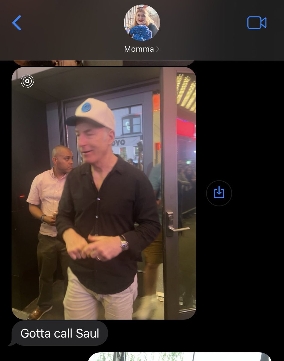 SmallerGrape's tweet photo. my mom saw bob odenkirk https://t.co/NOqYtcEuSa