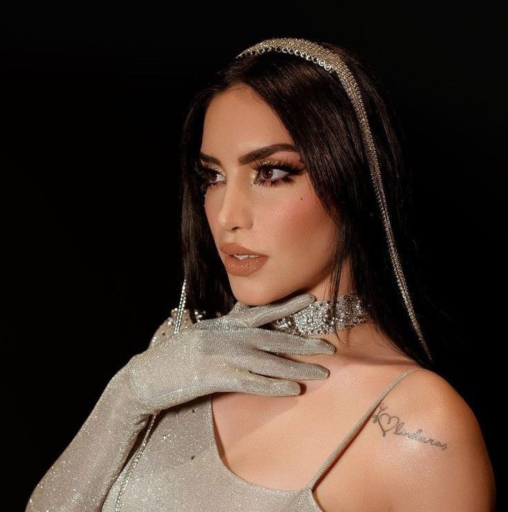 KimLoaizaTop's tweet image. .@skinnyflakk a comenzado a seguir a @KimberlyLoaiza_ en instagram.

— Ahora ambos se siguen mutuamente