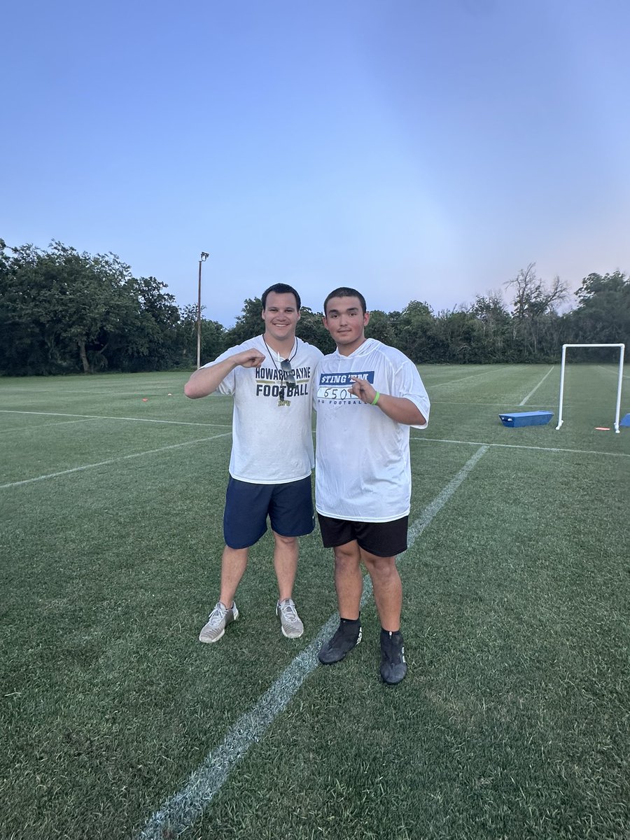 Logan Flores (@loganflores78) on Twitter photo Great experience <a href="/HPUFootball/">Howard Payne University Football</a> !! Glad to get to work with <a href="/CoachRCollins/">Coach Reed Collins</a> and also glad to get to meet <a href="/CoachGipson11/">Coach Gipson</a> ! Sadly no film just straight workin!!! #StingEm
<a href="/CoachGrimes74/">Lee Grimes</a> Great experience <a href="/HPUFootball/">Howard Payne University Football</a> !! Glad to get to work with <a href="/CoachRCollins/">Coach Reed Collins</a> and also glad to get to meet <a href="/CoachGipson11/">Coach Gipson</a> ! Sadly no film just straight workin!!! #StingEm
<a href="/CoachGrimes74/">Lee Grimes</a>