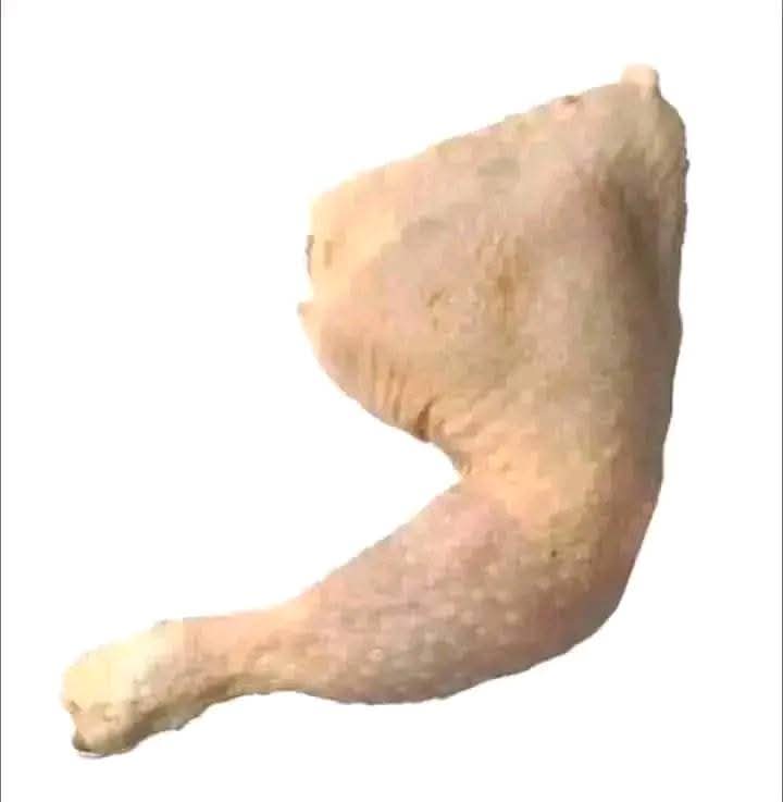 الكتف اللي رفعته لي نساباتي العام هذا : 👇😅🤭