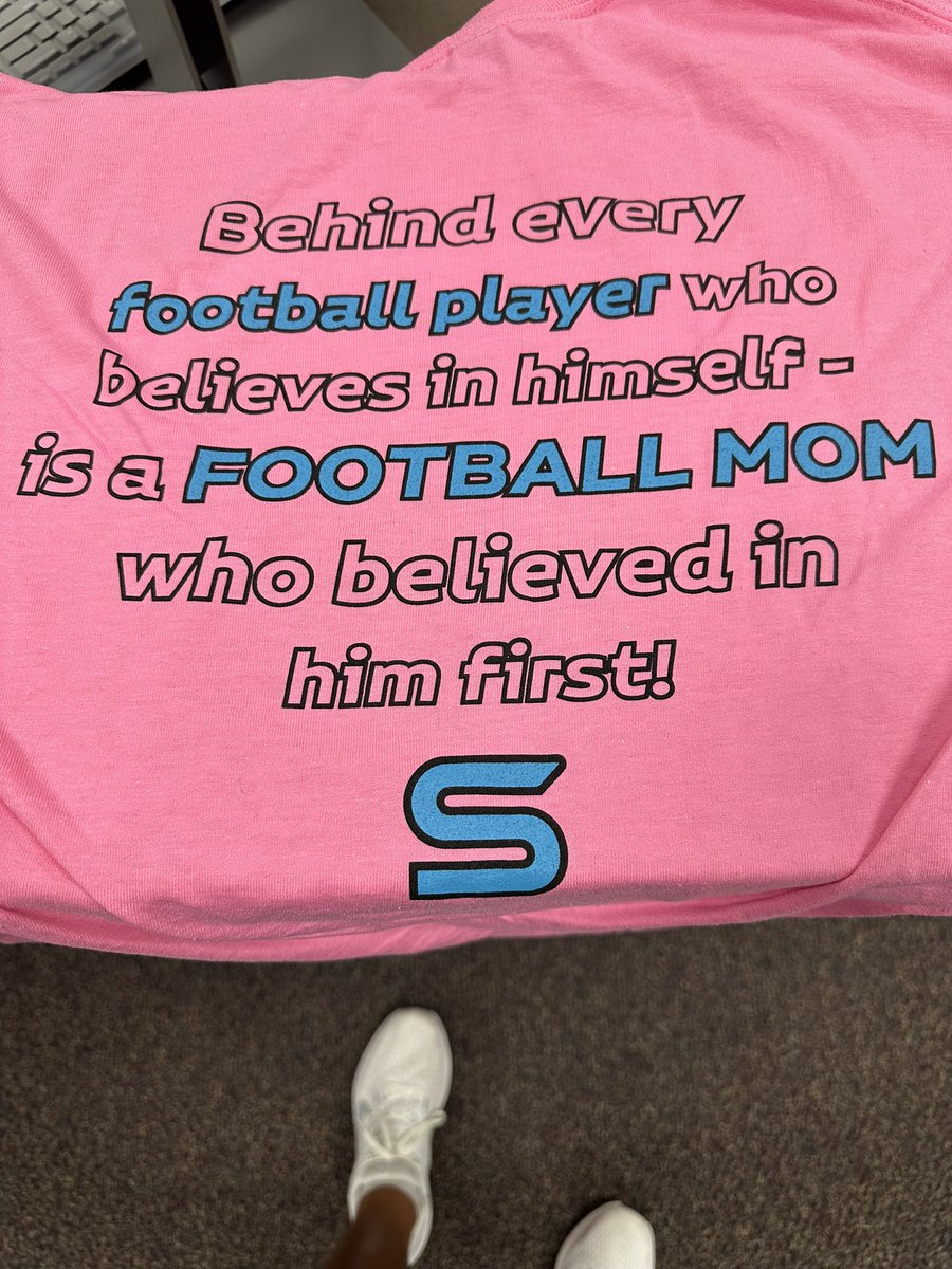 My annual football mom night is here and we’re having a great time celebrating our Moms! This year’s shirt 👚 And of course we have our obstacle race winners! Thanks for being a great sport! <a href="/SKG_Football/">Seckinger Football</a> <a href="/SKG_FBRecruits/">Seckinger High School Football Recruits</a>