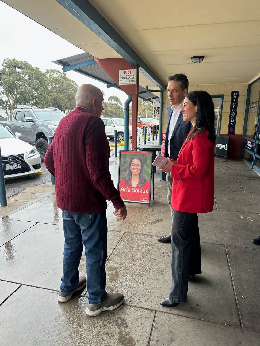 With Labor’s candidate for Colton, Aria Bolkus this morning talking to locals. Aria has really hit the ground running after being announced as our candidate just days ago.