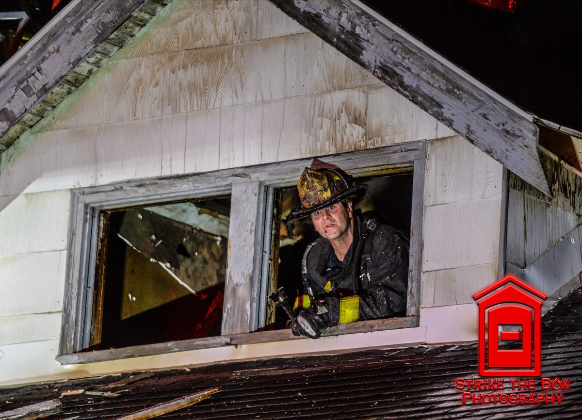 C2 arrived on scene and reported the first engine will be stretching. Beechdale &amp; Wyoming. 5/24/25