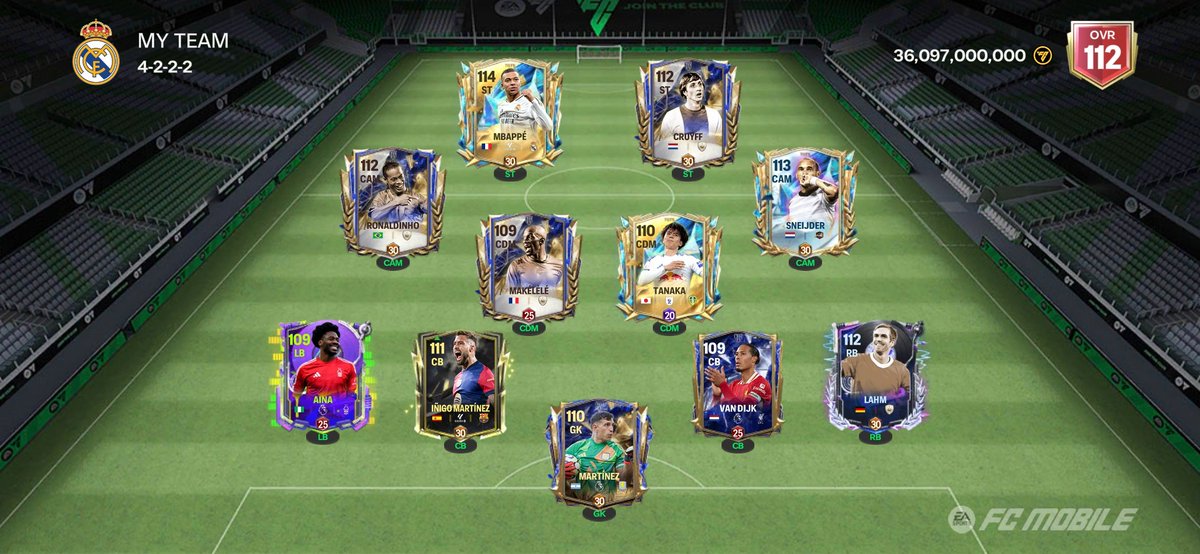 TerryLima7's tweet photo. @elmzogaming @NnamdiJosemaria @shimlyon Bro can you help me bc do I need a replacement on someone in my team in   cb, or lb, lastly cdm my budget is 440 mill https://t.co/IOIkbsgfUW