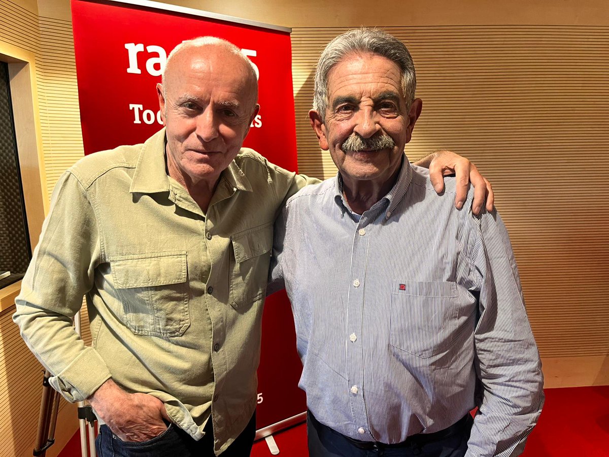 Espacio en blanco RNE (@eblancoradio) on Twitter photo Esta noche tenemos el placer de conversar con nuestro querido <a href="/Javier__Sierra/">Javier Sierra</a> sobre los grandes misterios del universo y su particular vivencia en el Museo del Prado y en la segunda hora conocemos más de cerca a <a href="/RevillaMiguelA/">Miguel Ángel Revilla</a> y su visión de la vida. 2:00, 1:00 Canarias, <a href="/rne/">Radio Nacional</a> Esta noche tenemos el placer de conversar con nuestro querido <a href="/Javier__Sierra/">Javier Sierra</a> sobre los grandes misterios del universo y su particular vivencia en el Museo del Prado y en la segunda hora conocemos más de cerca a <a href="/RevillaMiguelA/">Miguel Ángel Revilla</a> y su visión de la vida. 2:00, 1:00 Canarias, <a href="/rne/">Radio Nacional</a>